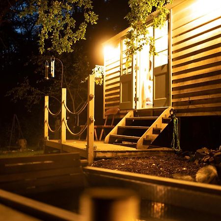 Hotel Somerset Shepherds Huts Winsham Exterior foto